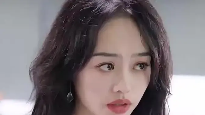 《天价宠妻》：霸道总裁爱上我？揭秘玛丽苏背后的真挚情感与自我救赎！